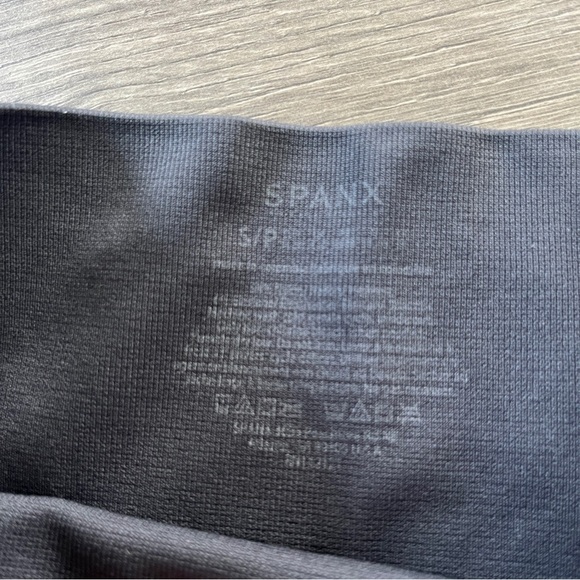 Spanx Look At Me Now Womens Camo 7/8s Length Leggings High Rise Size Small - Picture 5 of 9